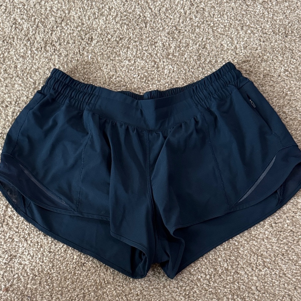 EUC Lululemon Hotty Hot Shorts, size 10